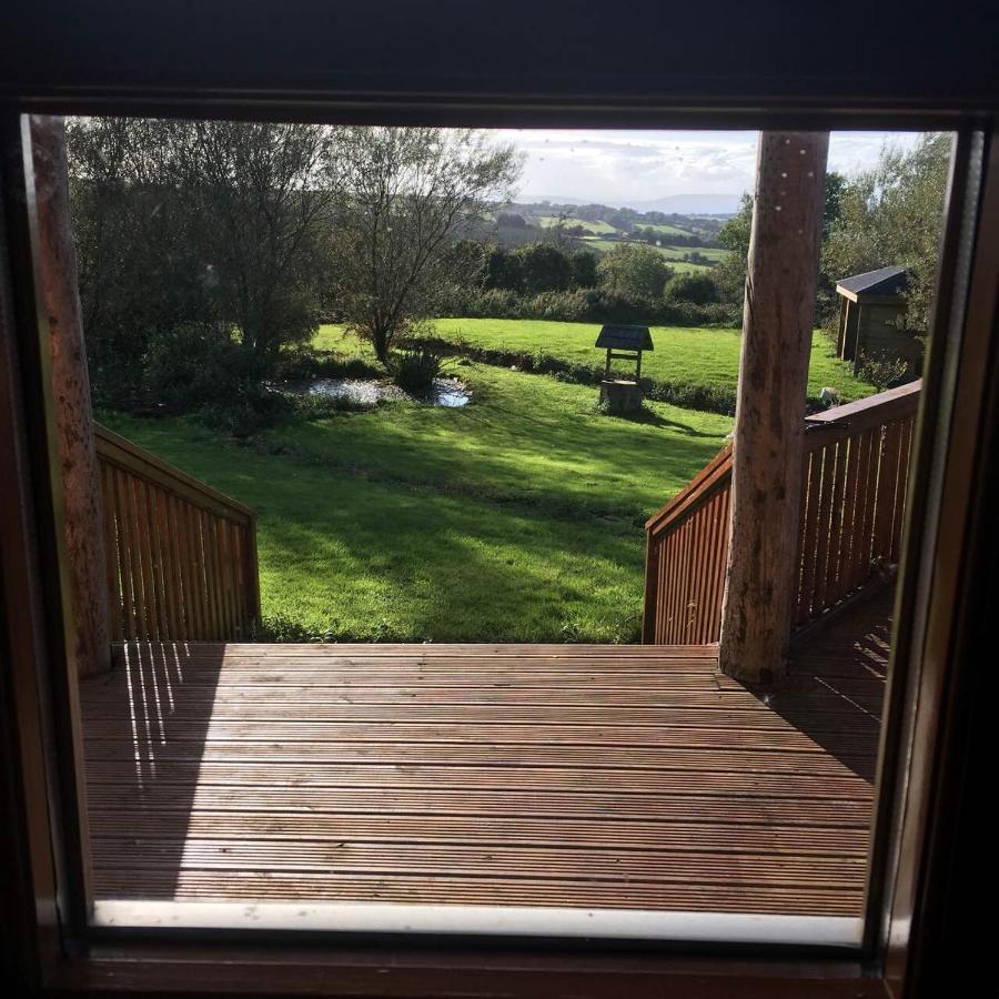 Log House Hideaway Villa Johnswell Buitenkant foto